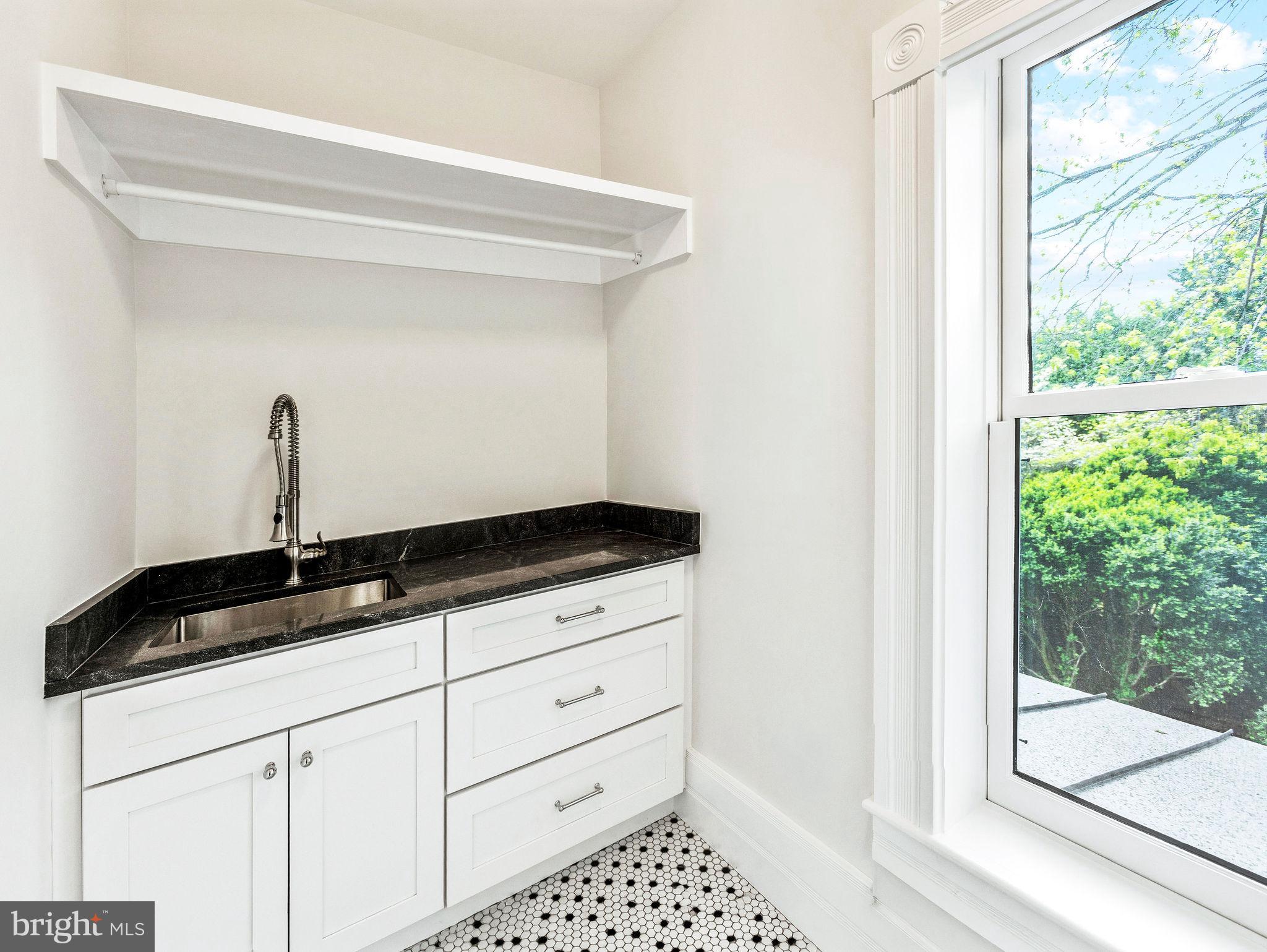 TOWN OF WASHINGTON - Residential