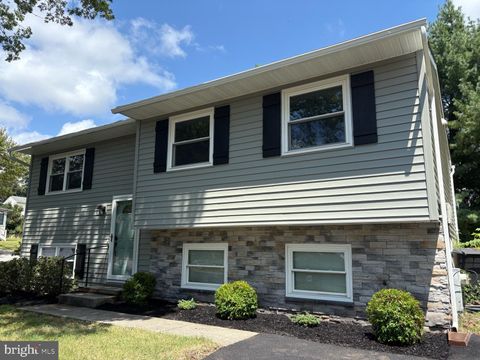 130 CLARENCE AVENUE SEVERNA PARK MD 21146