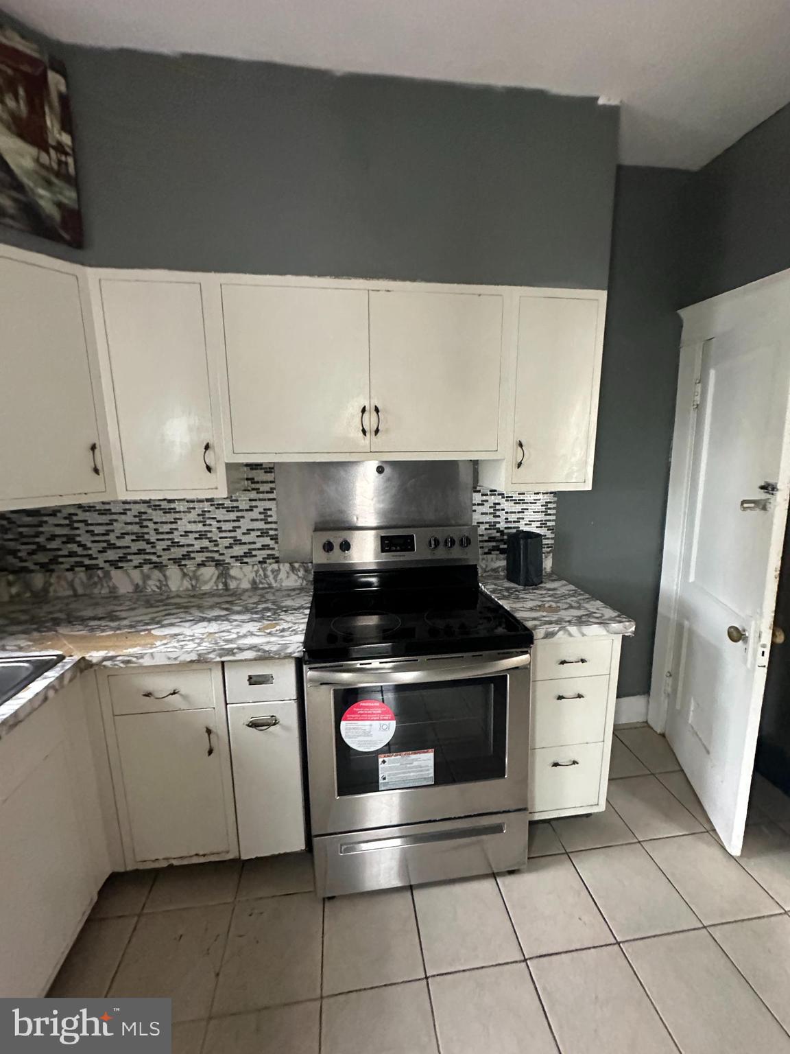 LANSDOWNE - Residential