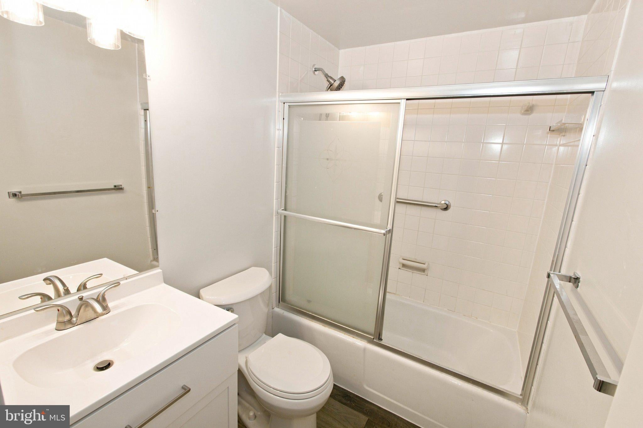 3601 CLARKS LANE 506