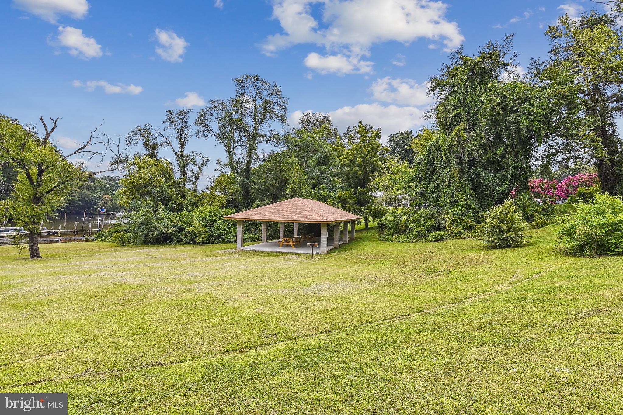 MAGOTHY ESTATES - Residential