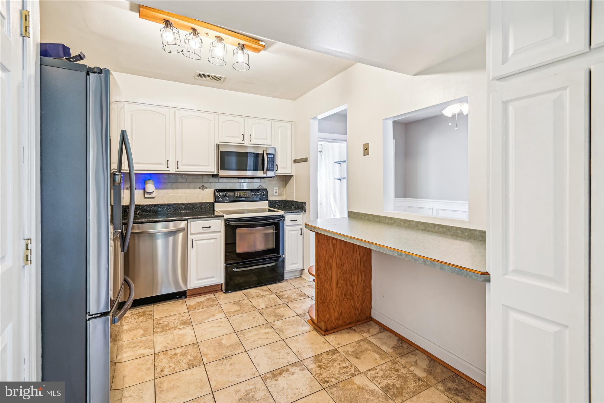 MAGOTHY ESTATES - Residential