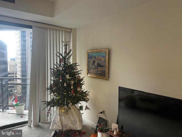 ATRIUM CONDO - Residential Lease