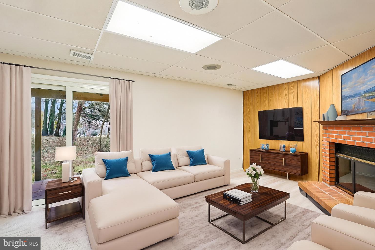 ORCHARD PLACE - Residential