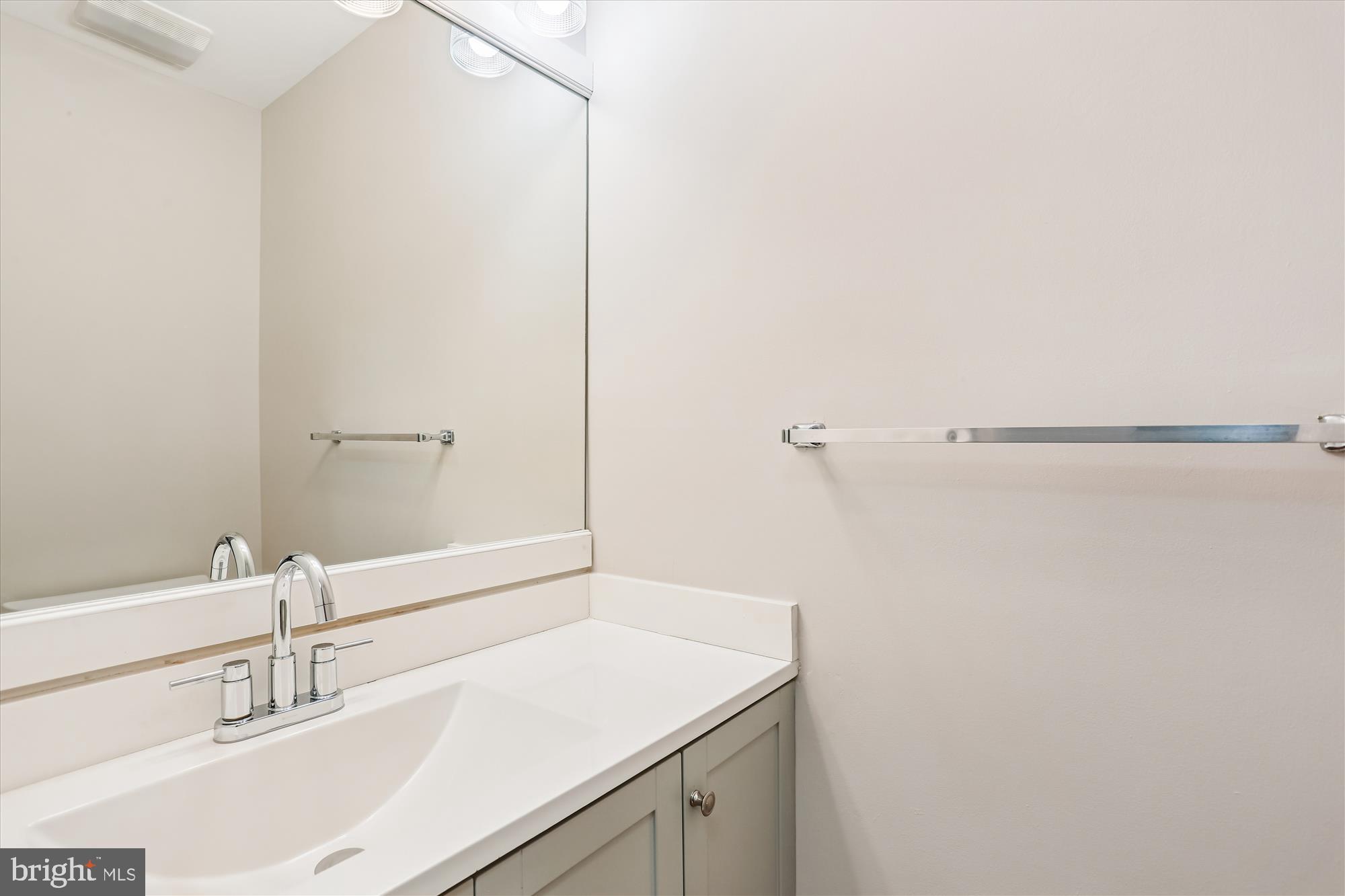 ORCHARD PLACE - Residential