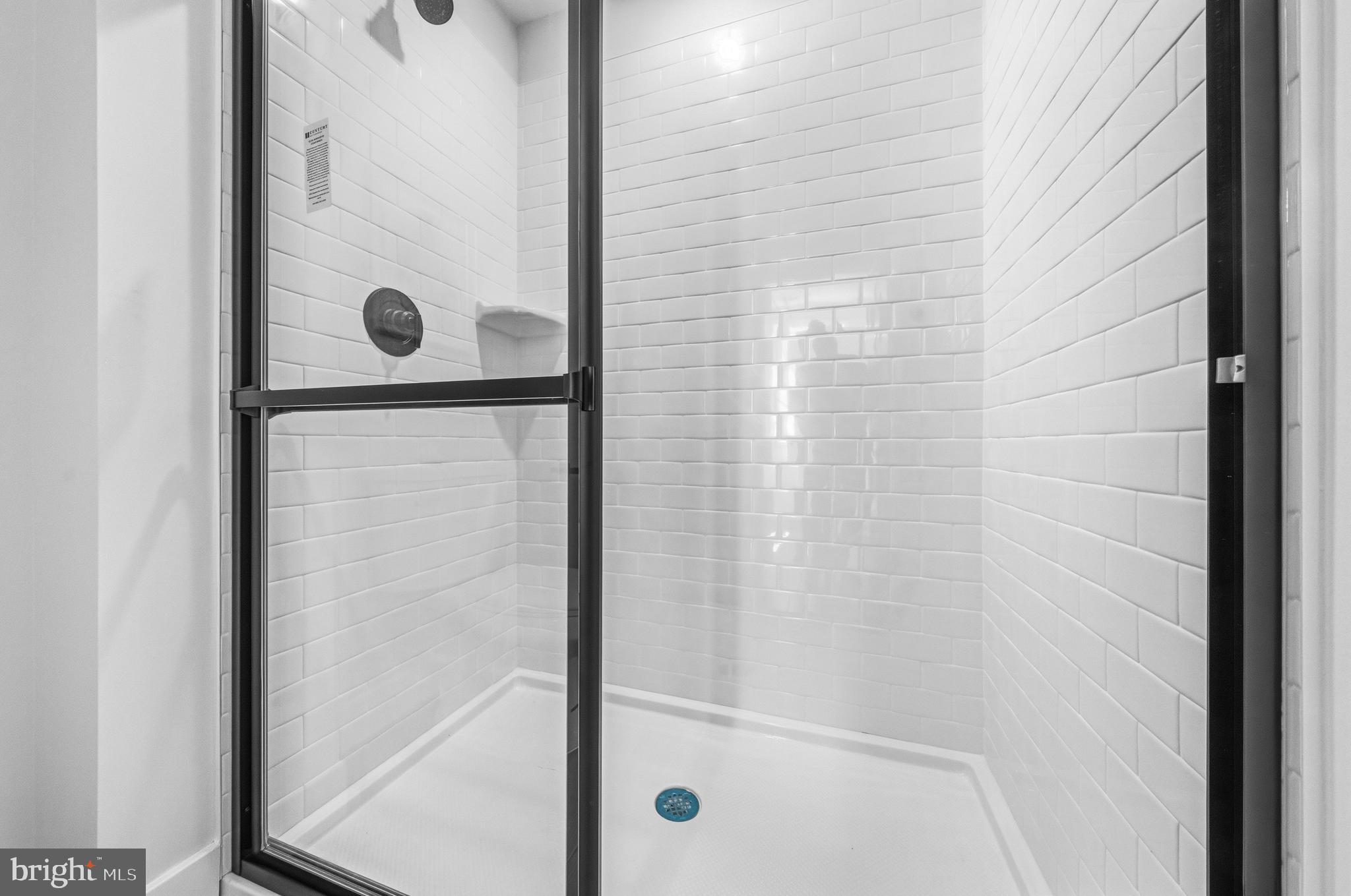 COLUMBIA RUN TOWNHOMES - Residential