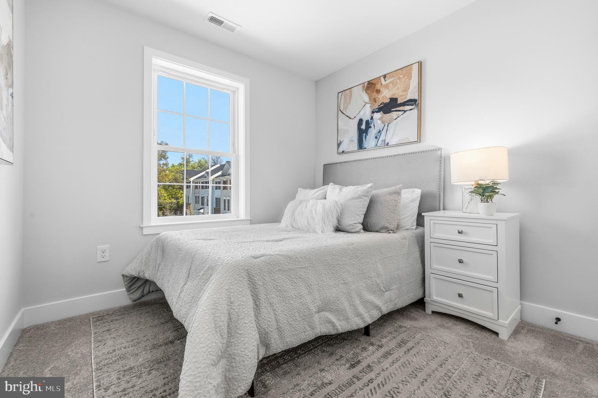 COLUMBIA RUN TOWNHOMES - Residential