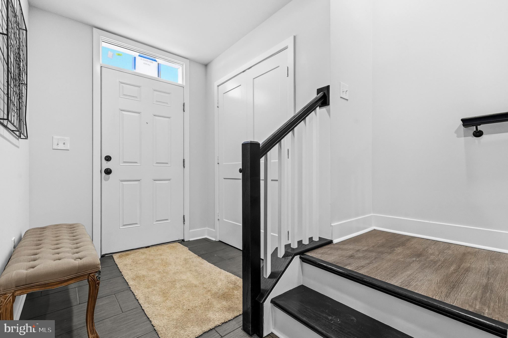 COLUMBIA RUN TOWNHOMES - Residential