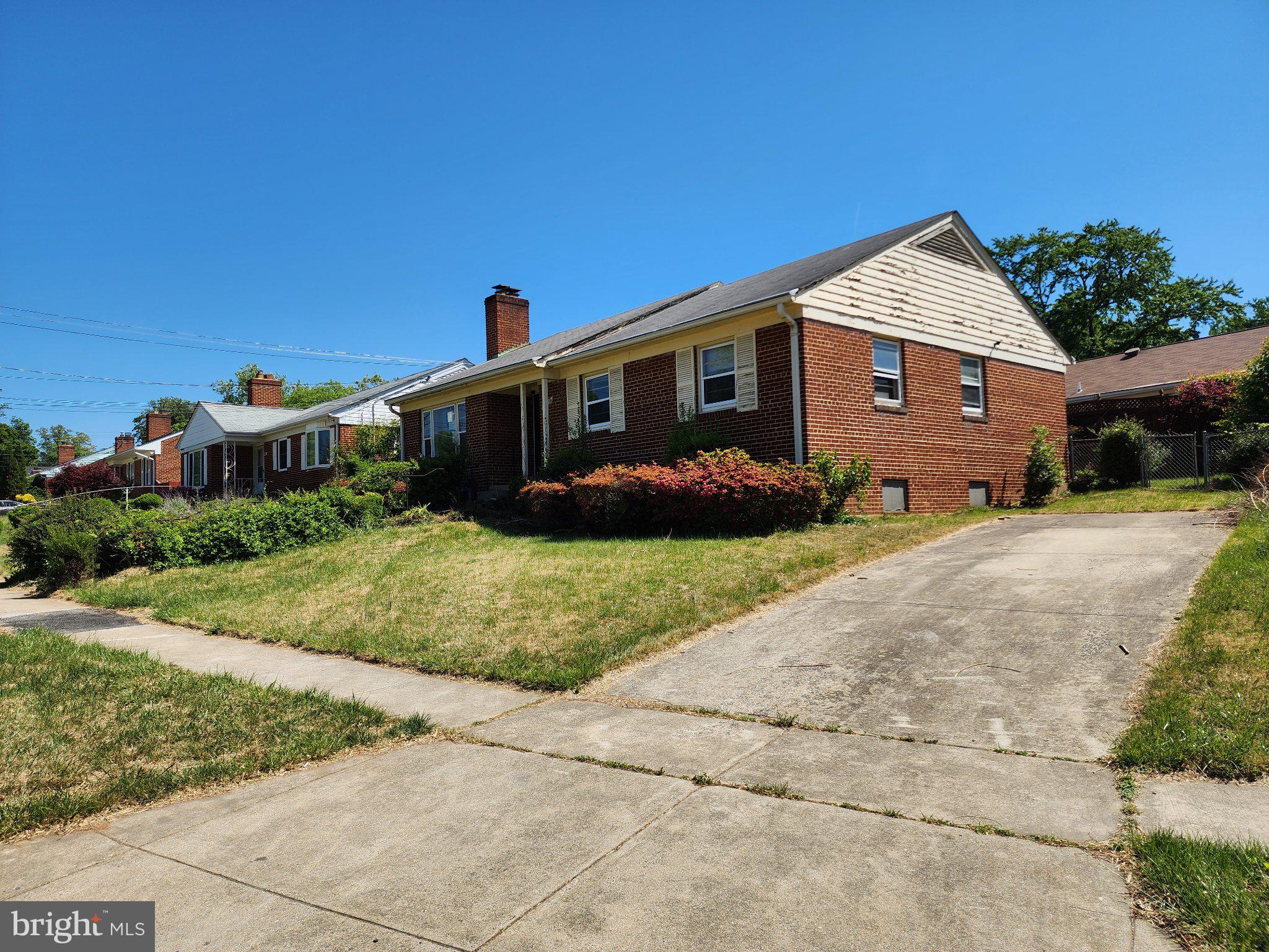 9709 ADMIRALTY DRIVE