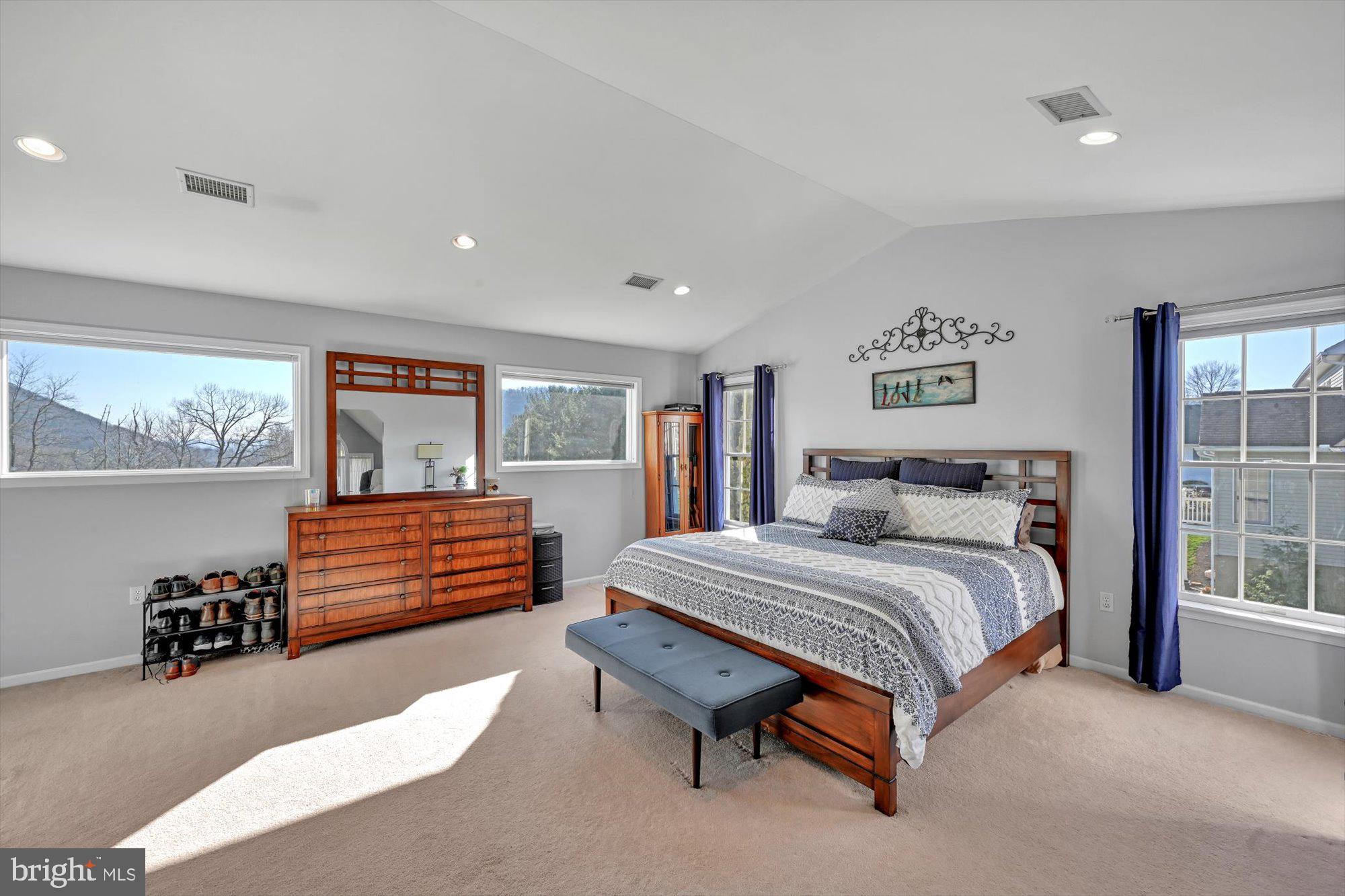 SEIDERS HILL - Residential