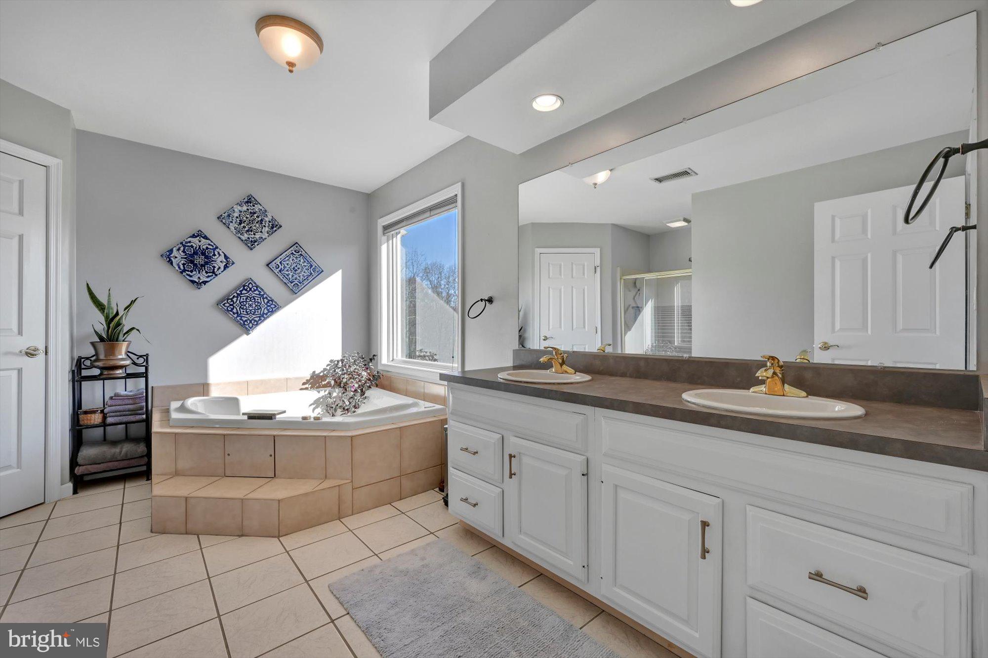 SEIDERS HILL - Residential