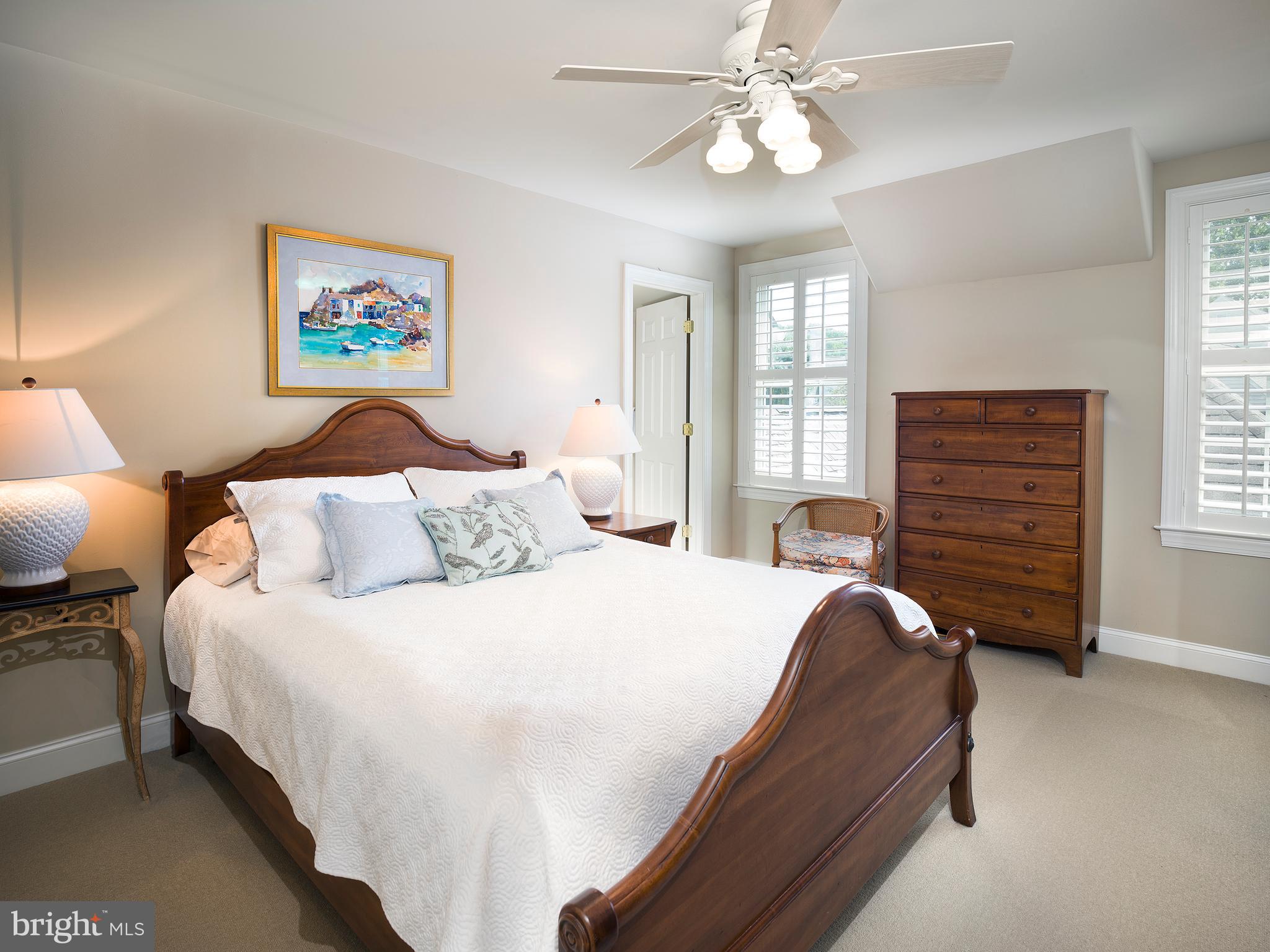 APPLEBROOK - Residential
