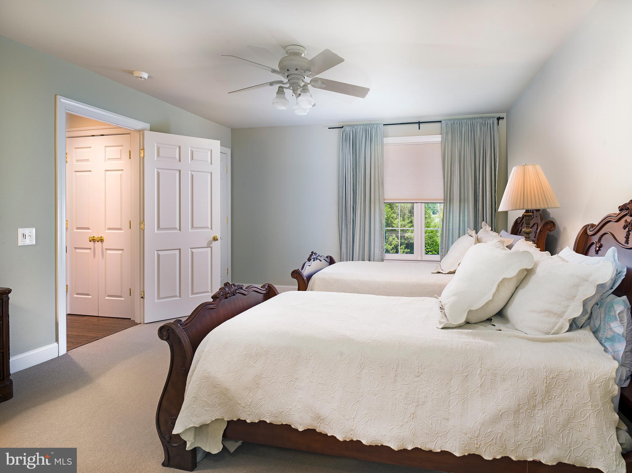 APPLEBROOK - Residential