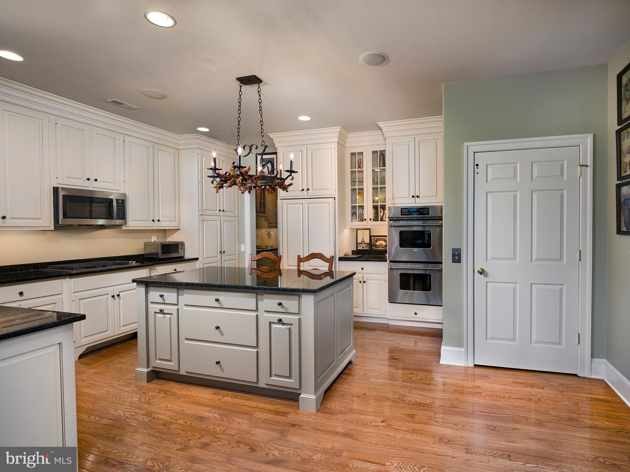 APPLEBROOK - Residential
