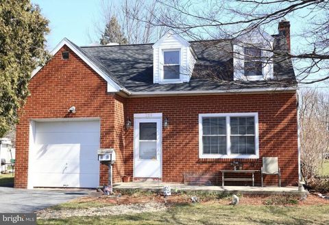 Photo of 319 Millersville Road, Lancaster, PA 17603 (MLS # PALA2034136)