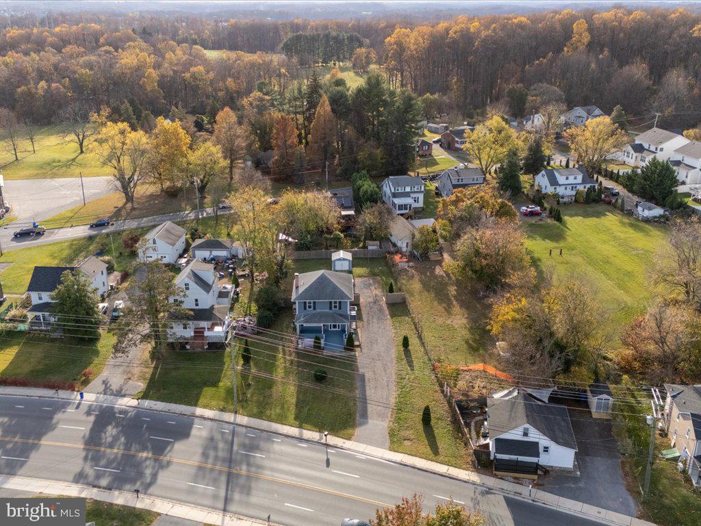 WINDSOR  MILL - Residential