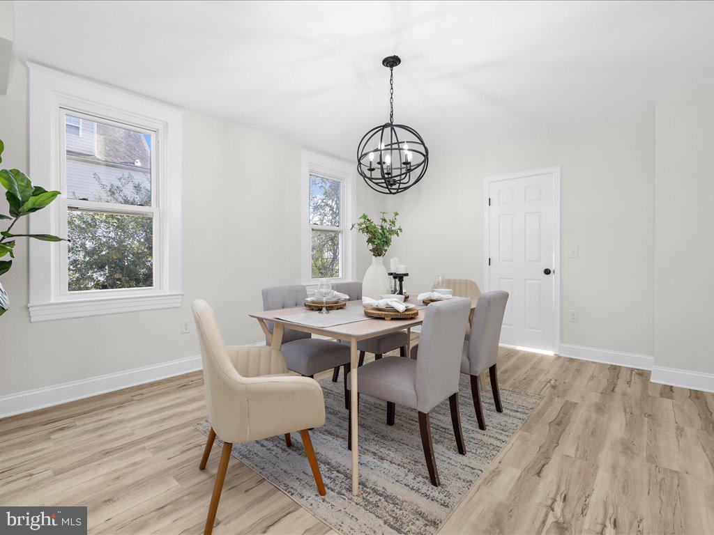 WINDSOR  MILL - Residential