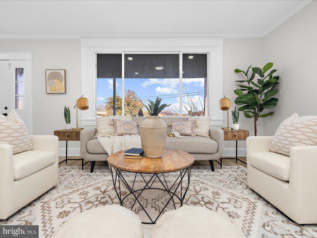 WINDSOR  MILL - Residential