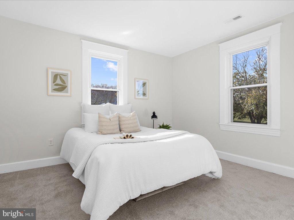 WINDSOR  MILL - Residential