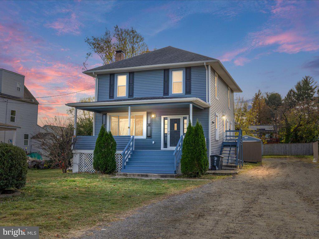 WINDSOR  MILL - Residential