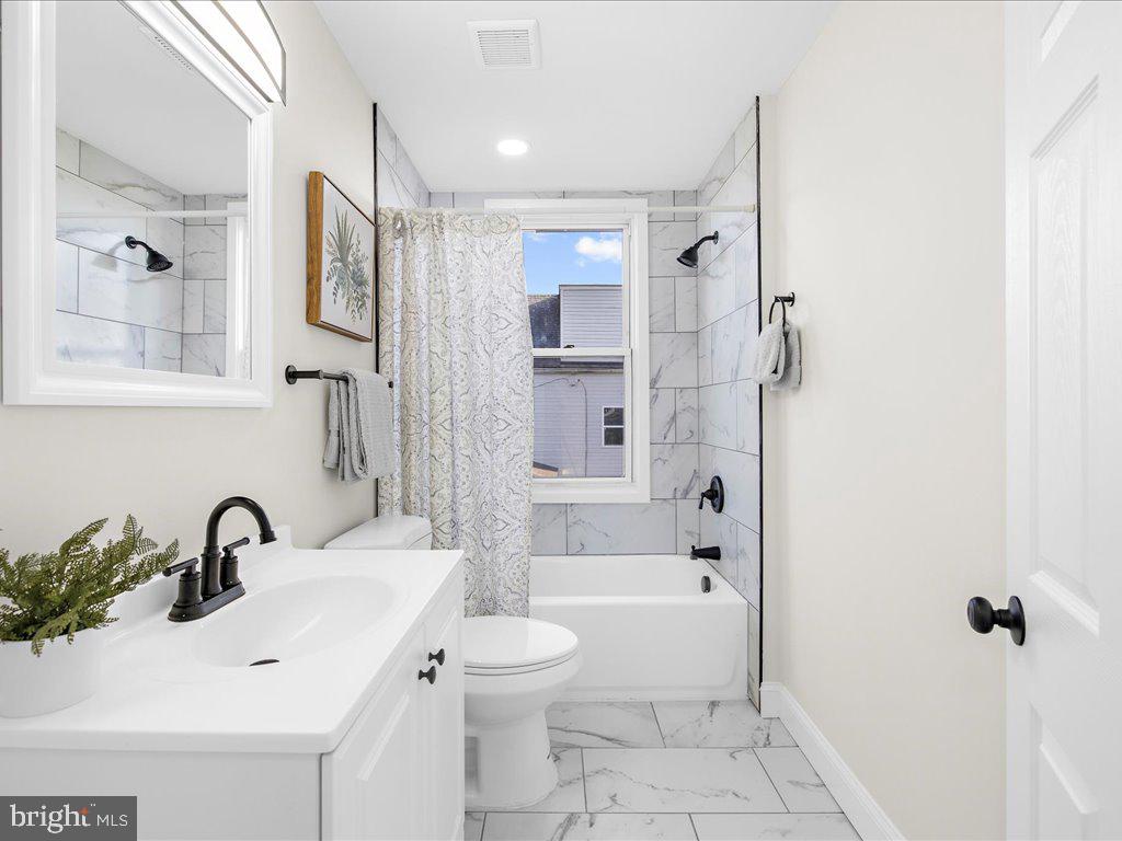 WINDSOR  MILL - Residential