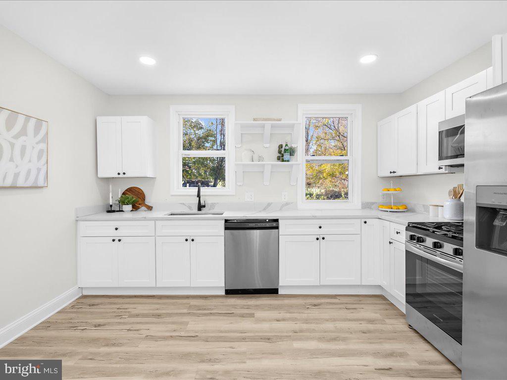 WINDSOR  MILL - Residential