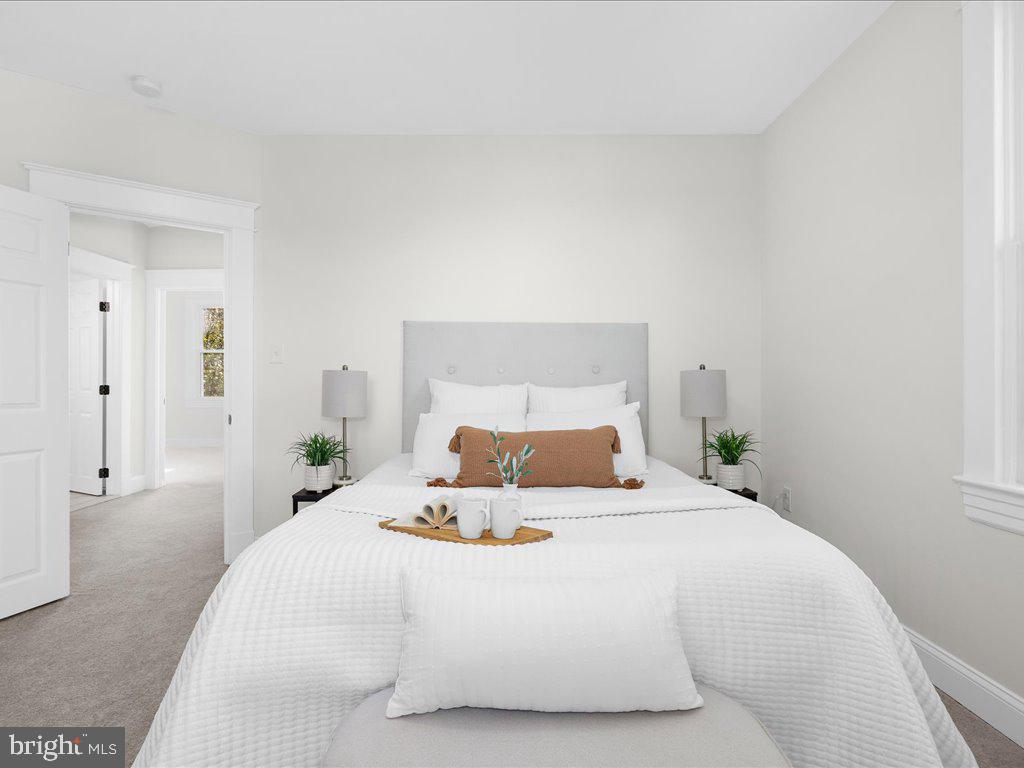 WINDSOR  MILL - Residential