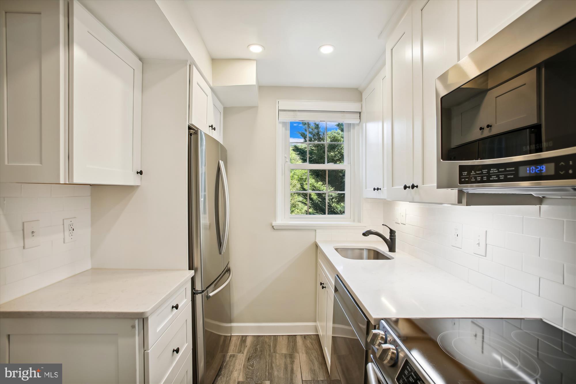 2804 S ABINGDON STREET B