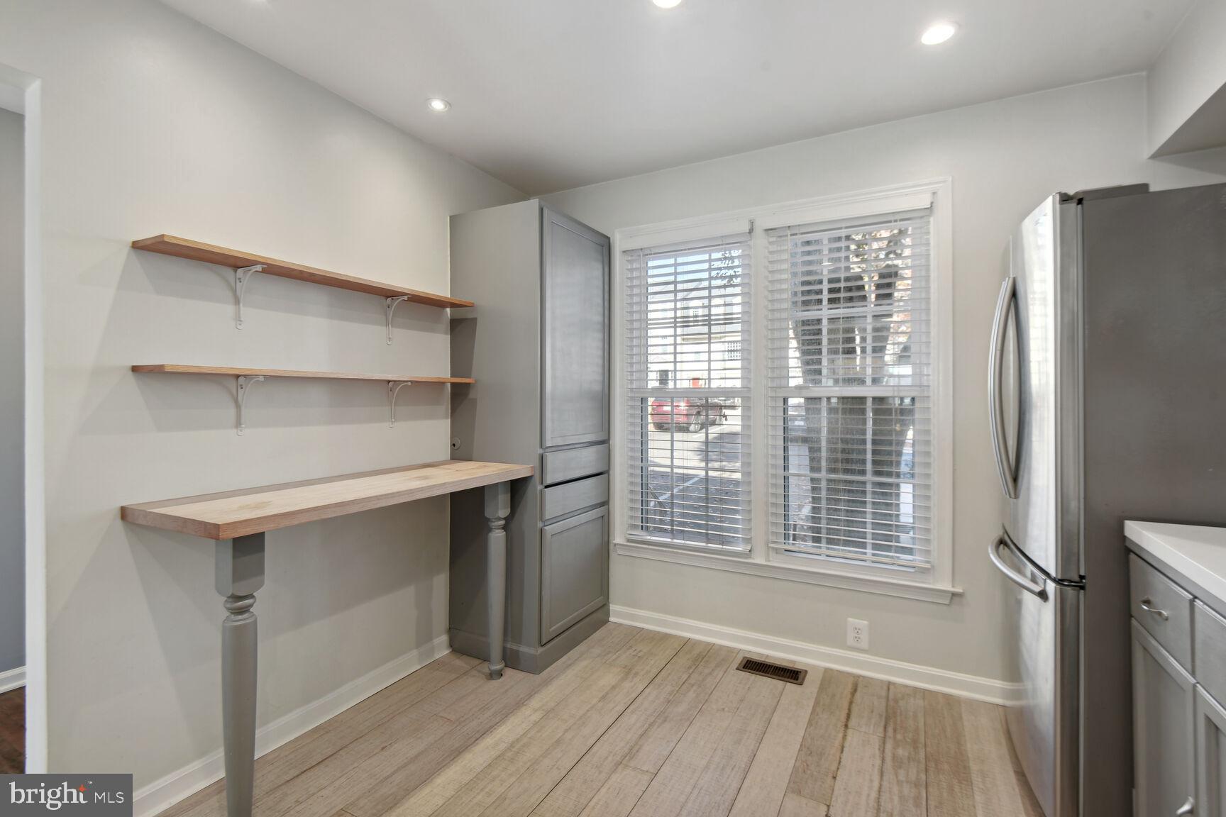 CAMERON KNOLLS - Residential