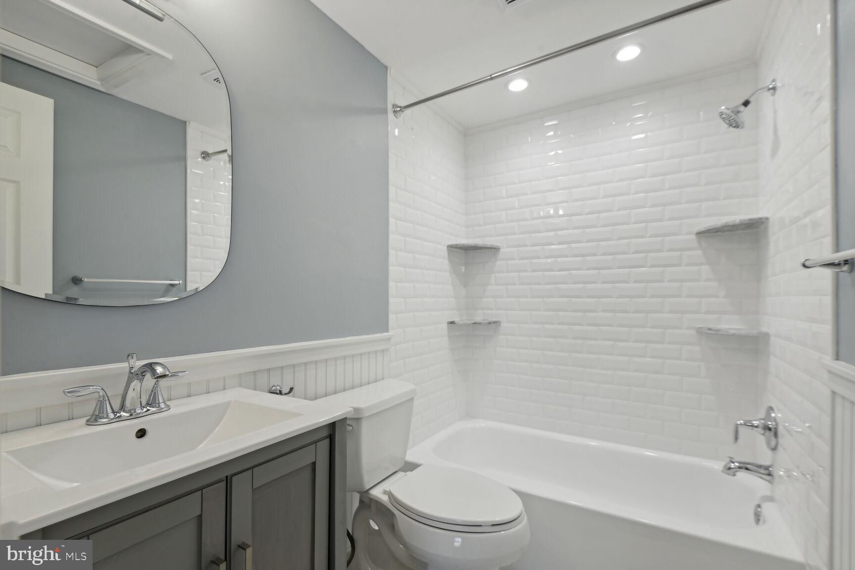 CAMERON KNOLLS - Residential