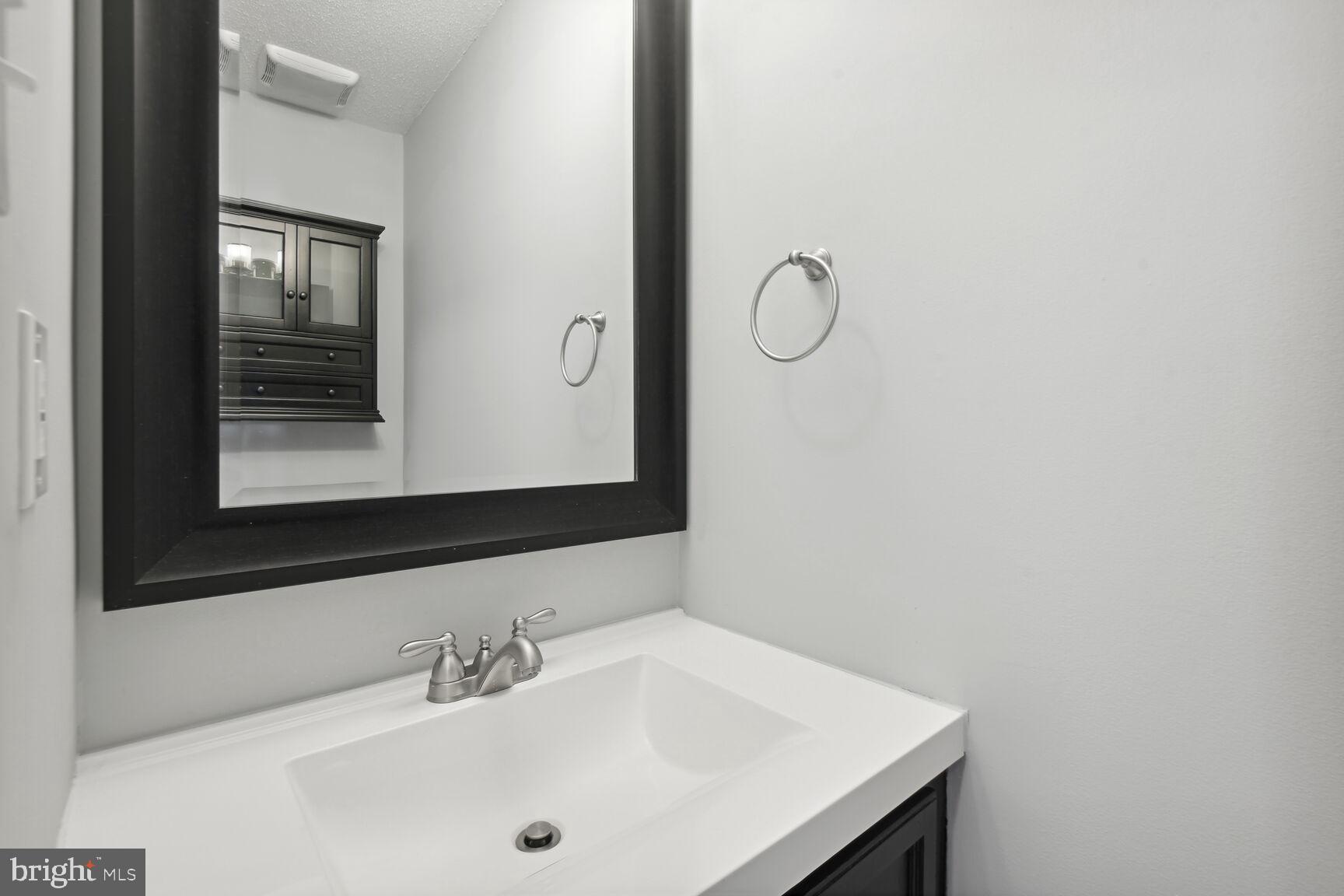 CAMERON KNOLLS - Residential