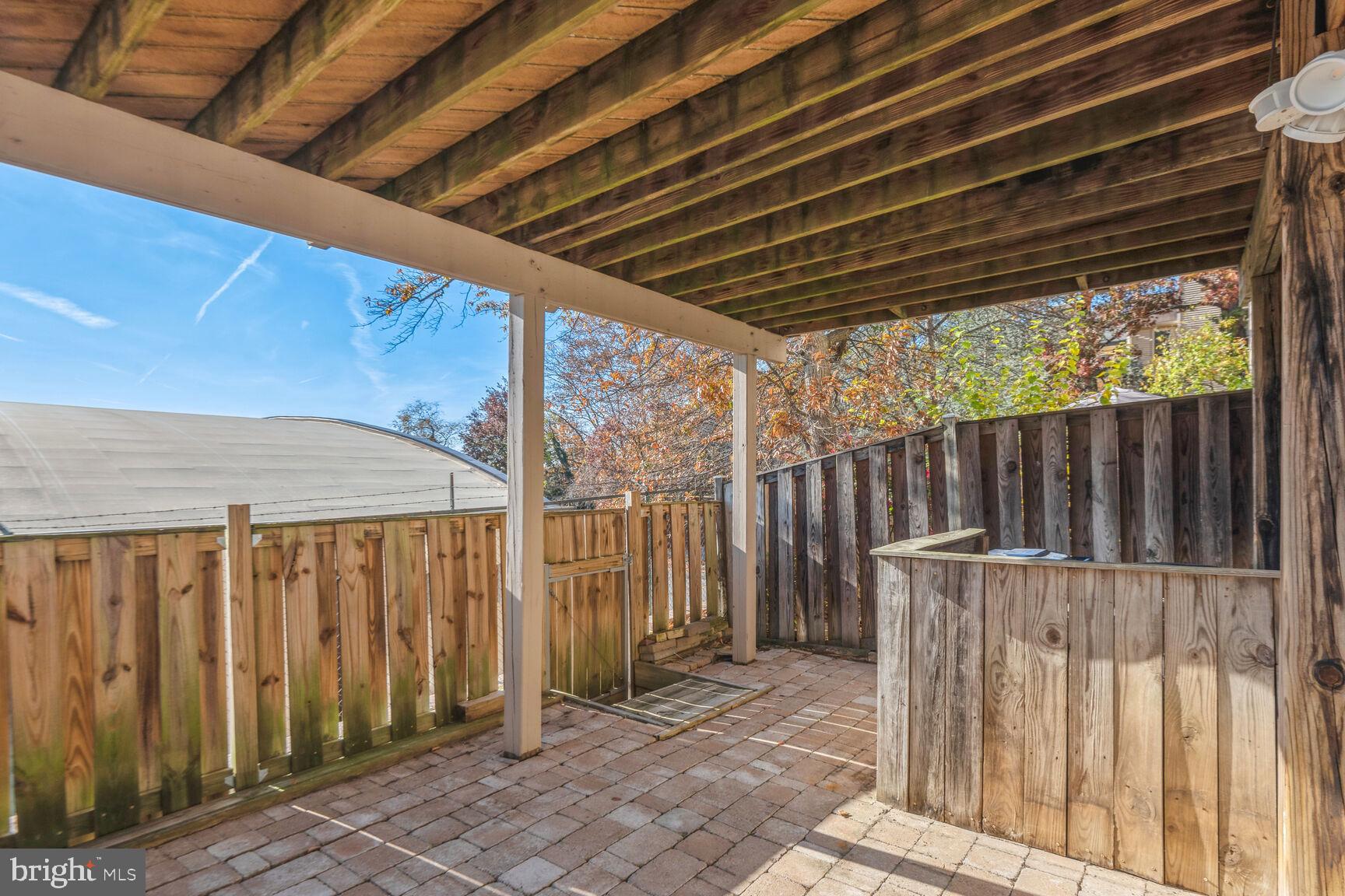 CAMERON KNOLLS - Residential