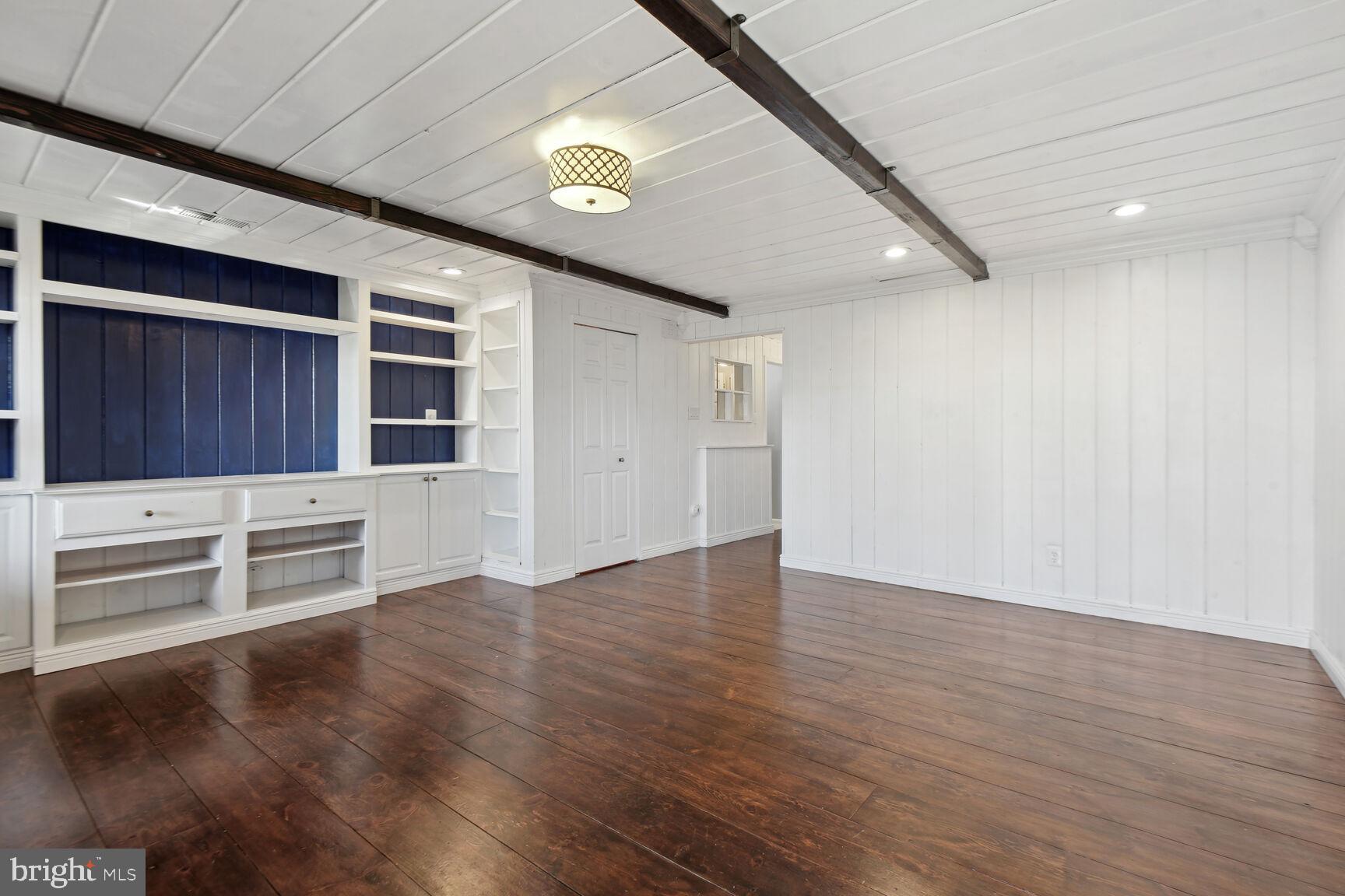 CAMERON KNOLLS - Residential