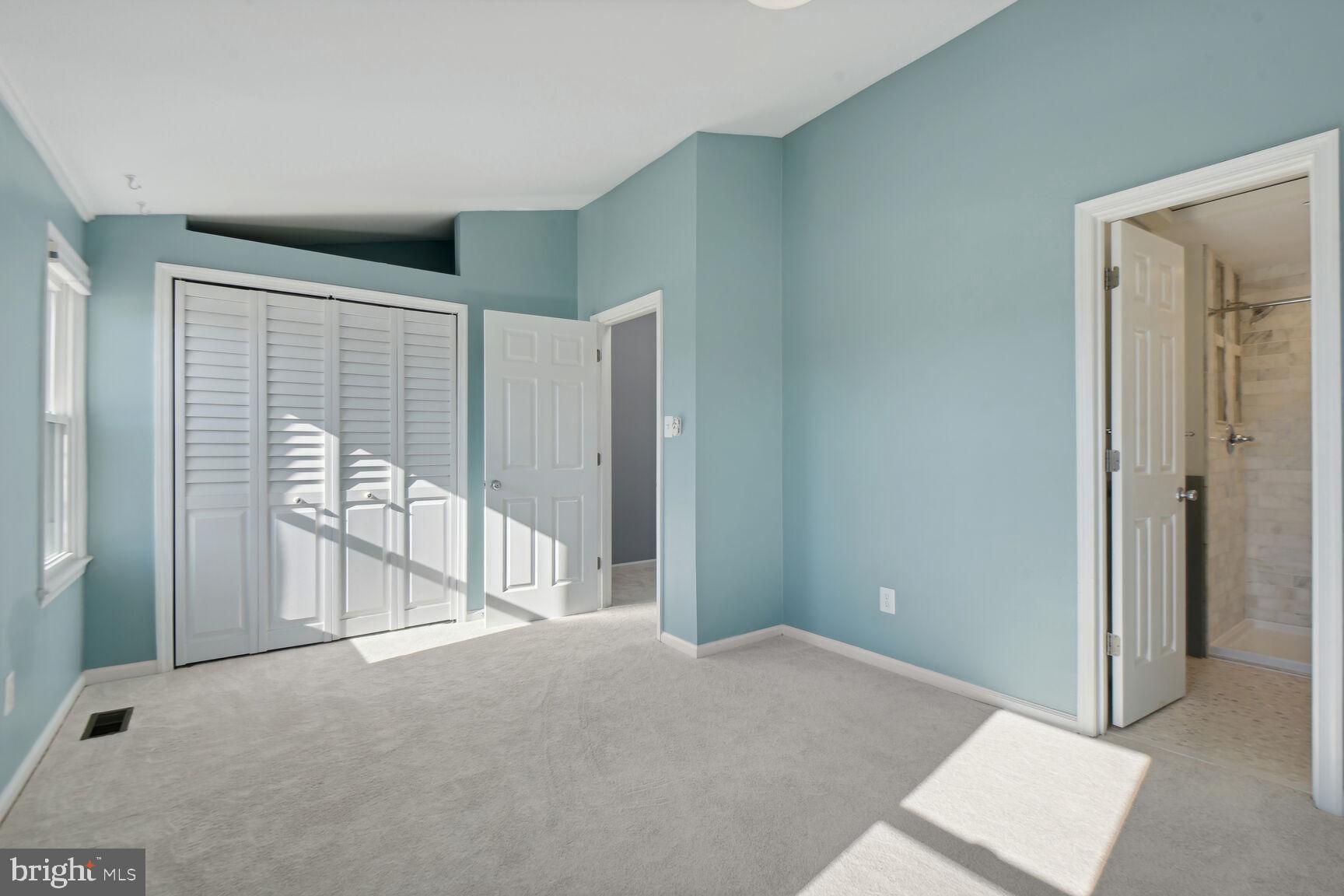 CAMERON KNOLLS - Residential