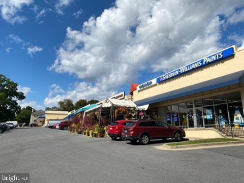 ROCK CREEK GARDENS - Residential Lease