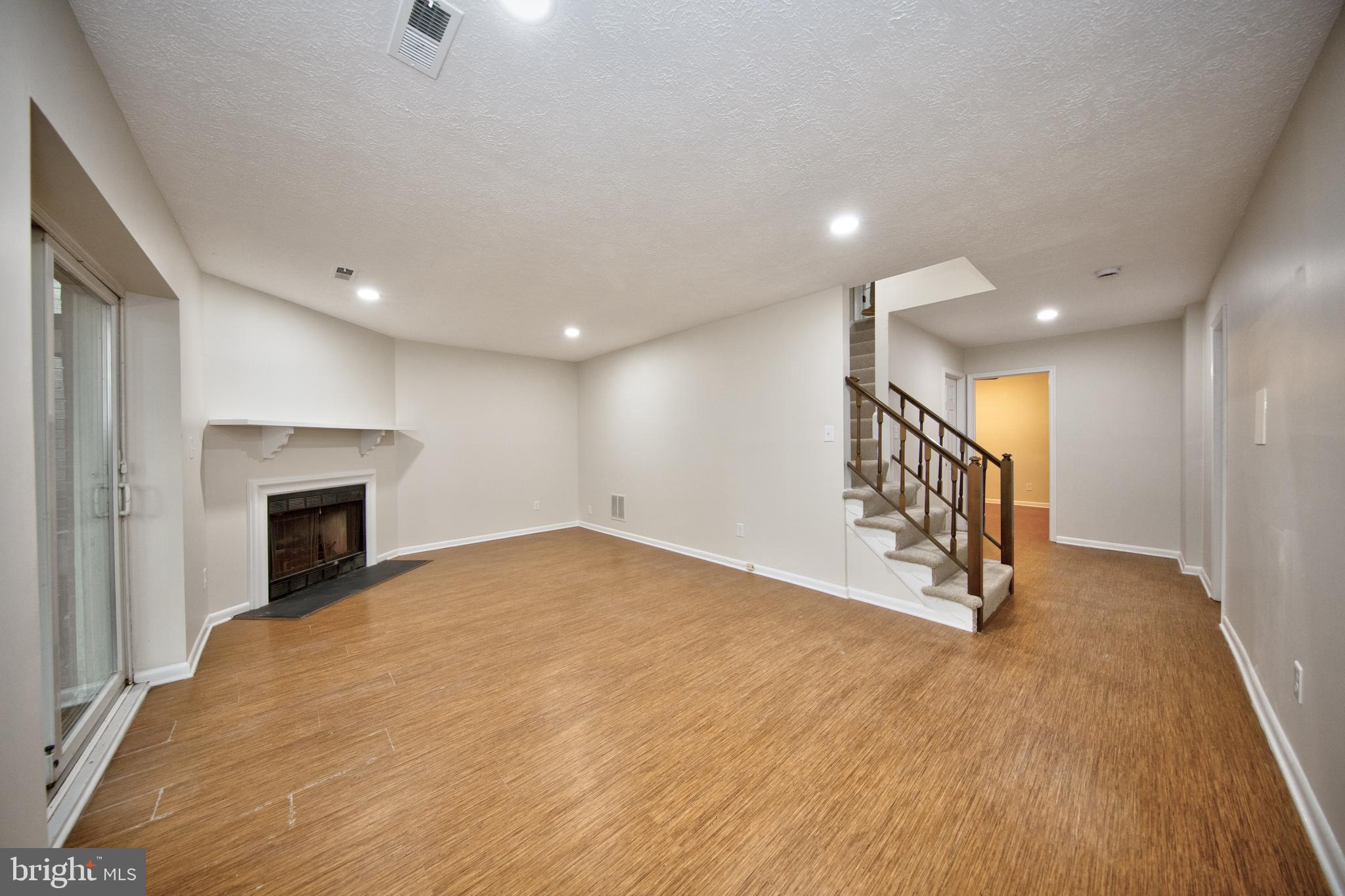 MAYS CHAPEL - Residential