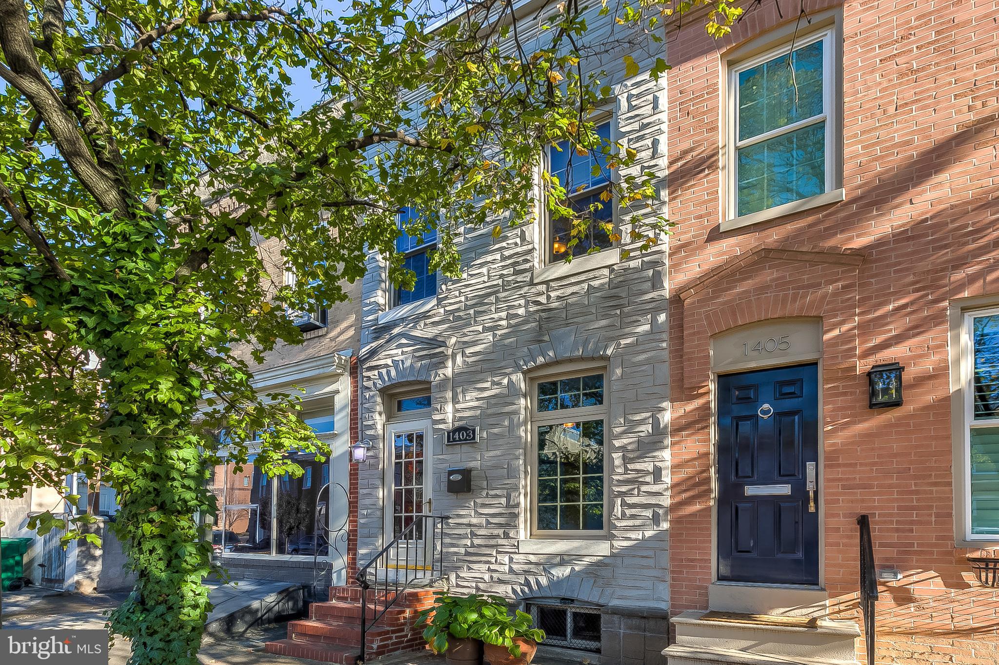 LOCUST POINT - Residential