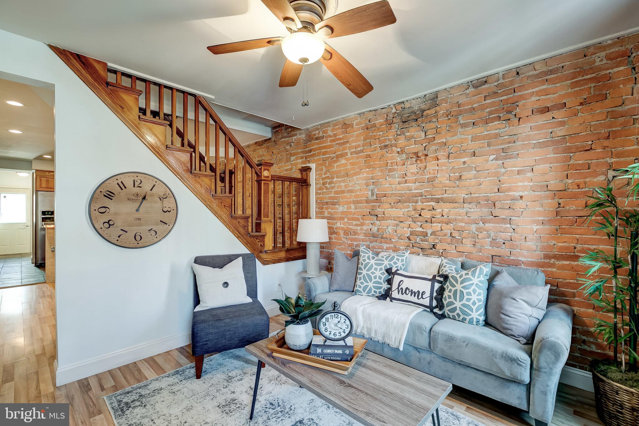 LOCUST POINT - Residential