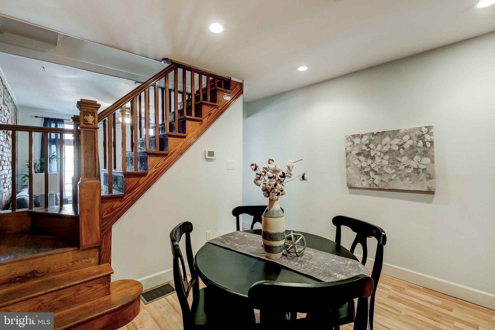 LOCUST POINT - Residential