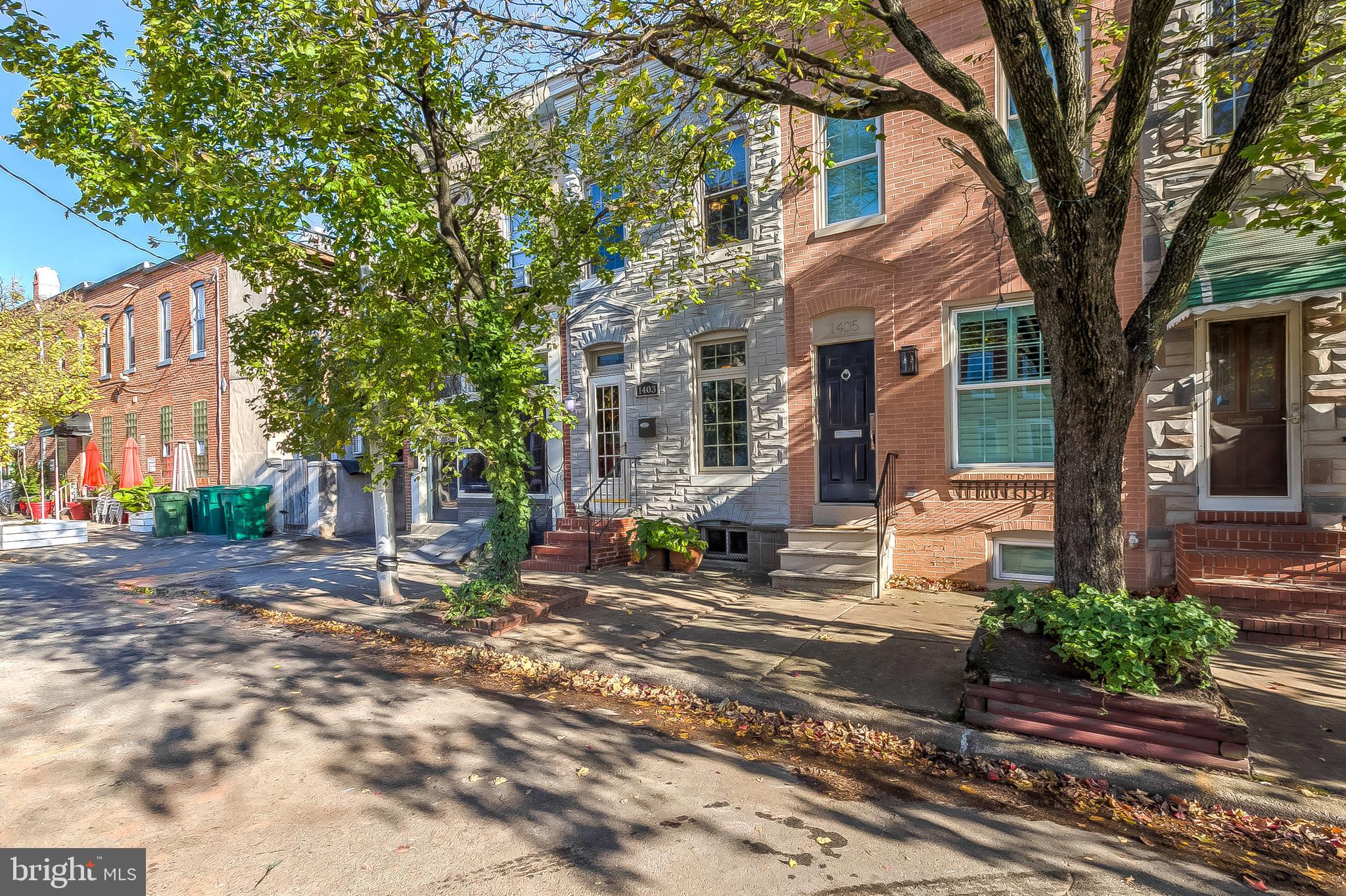 LOCUST POINT - Residential