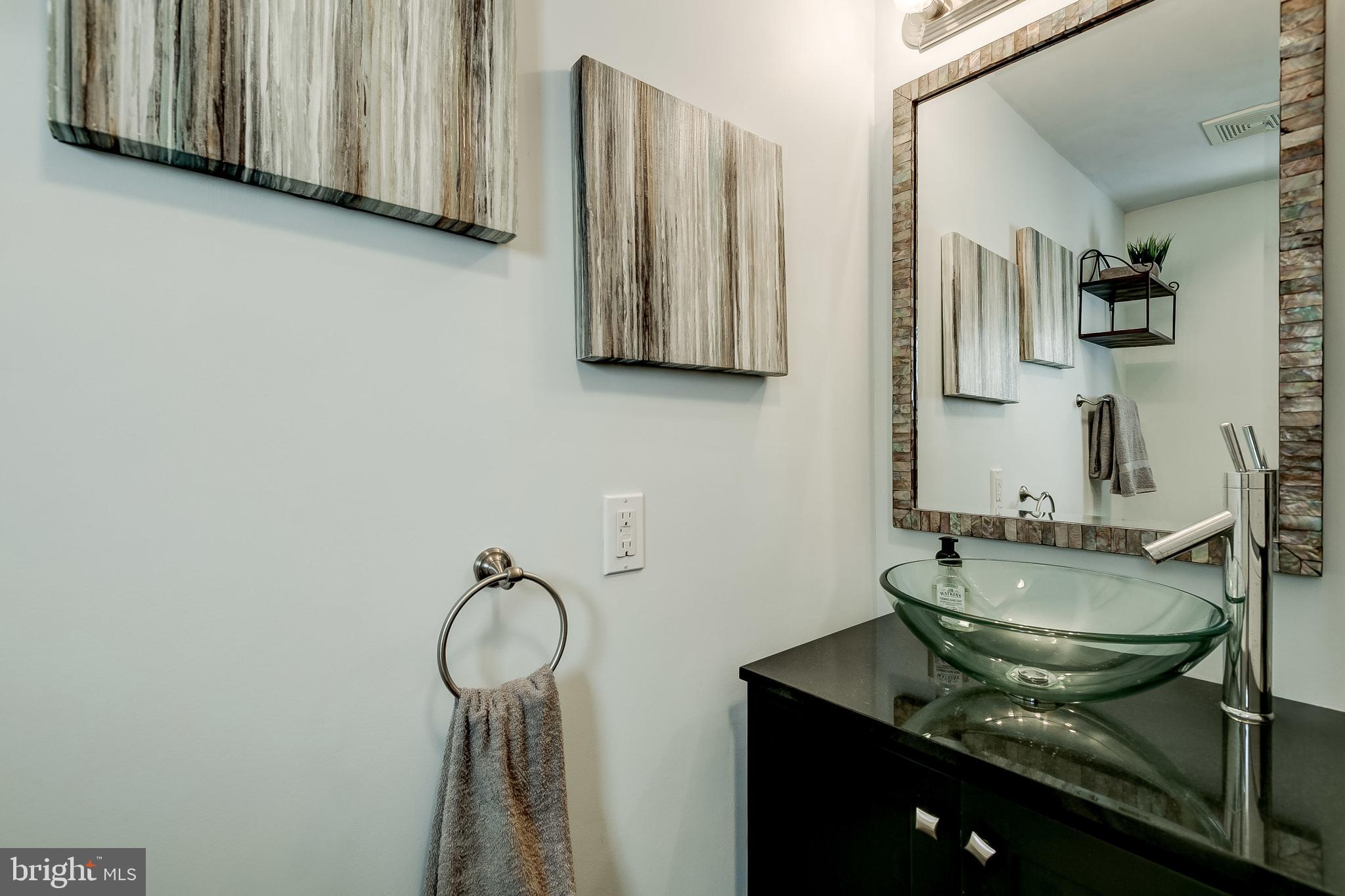 LOCUST POINT - Residential