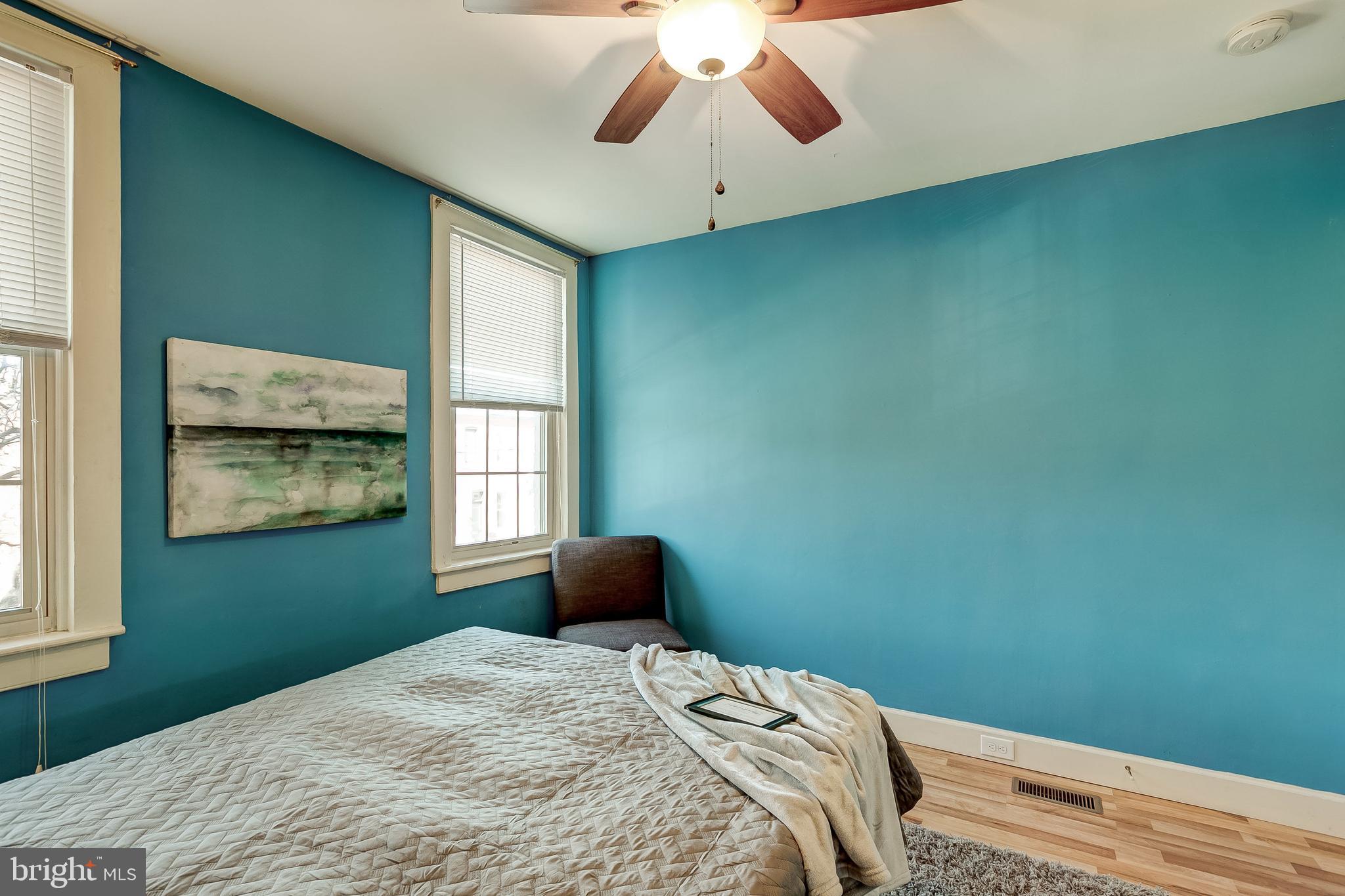 LOCUST POINT - Residential