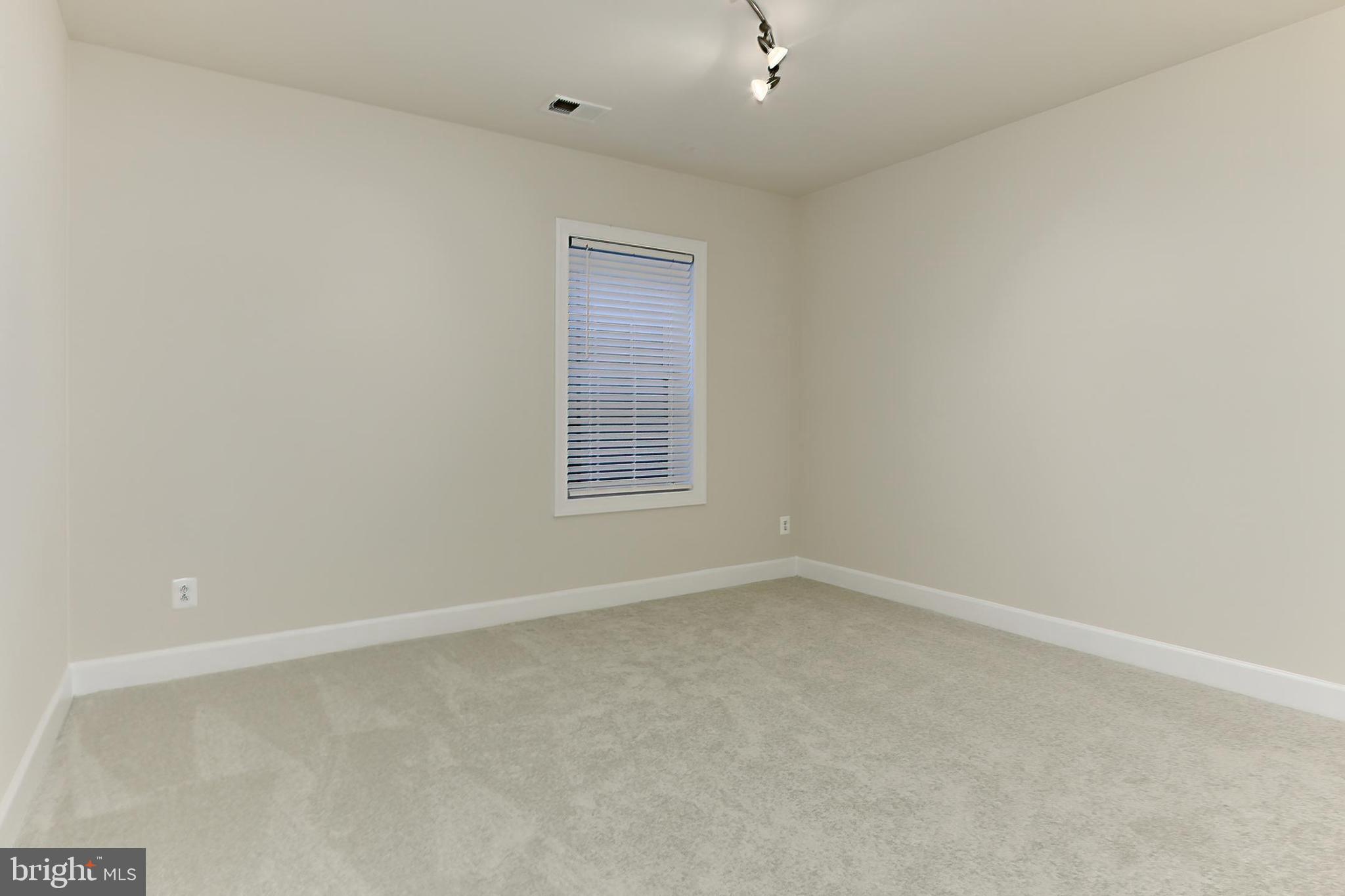 BRAMBLETON - Residential