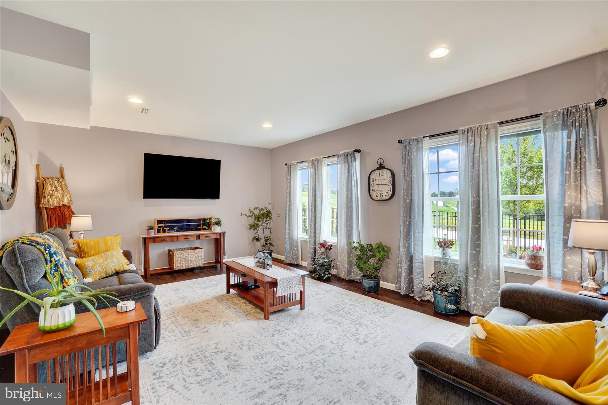 THE VIEWS AT BRIDGEWATER - Residential