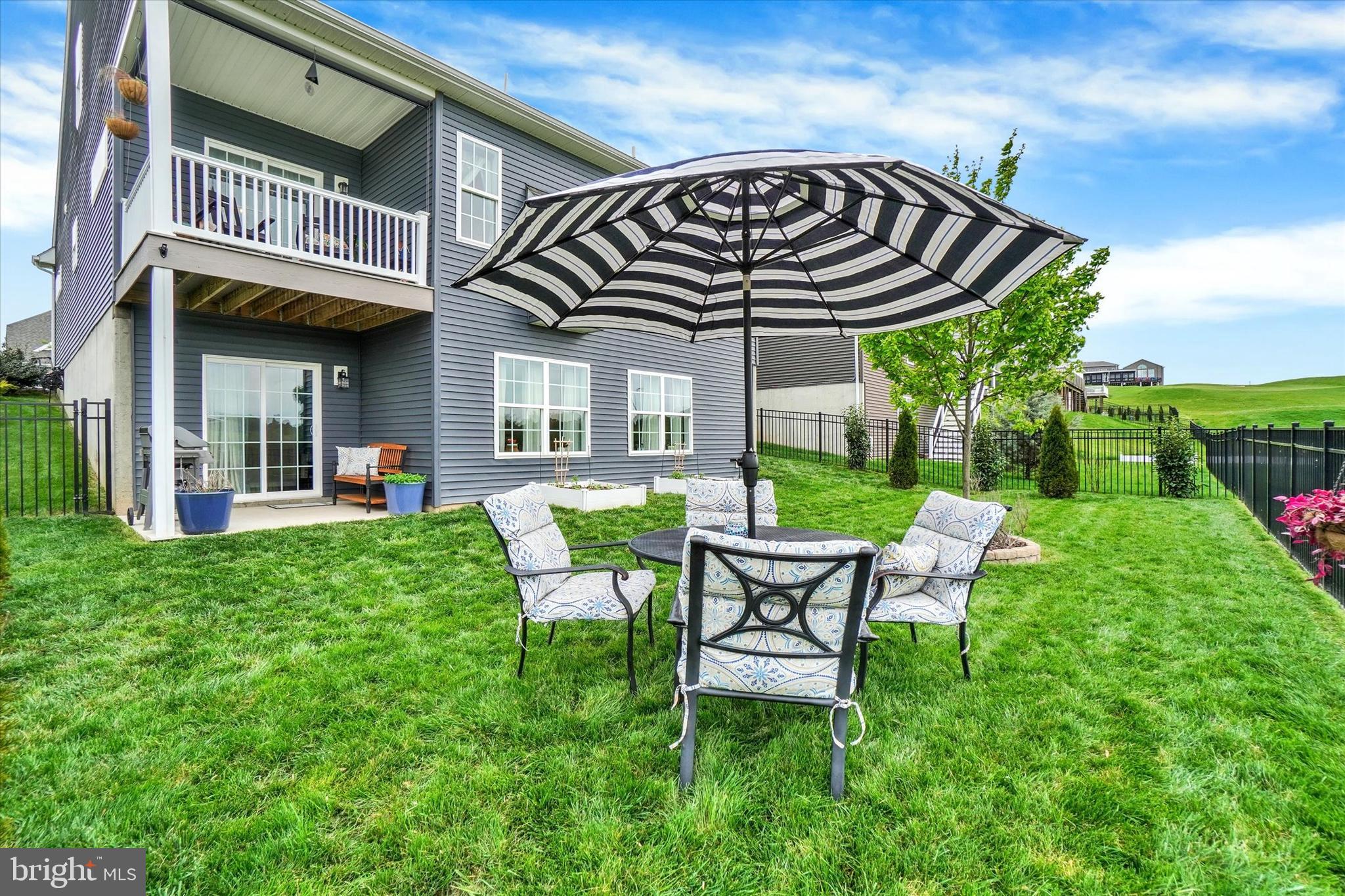 THE VIEWS AT BRIDGEWATER - Residential