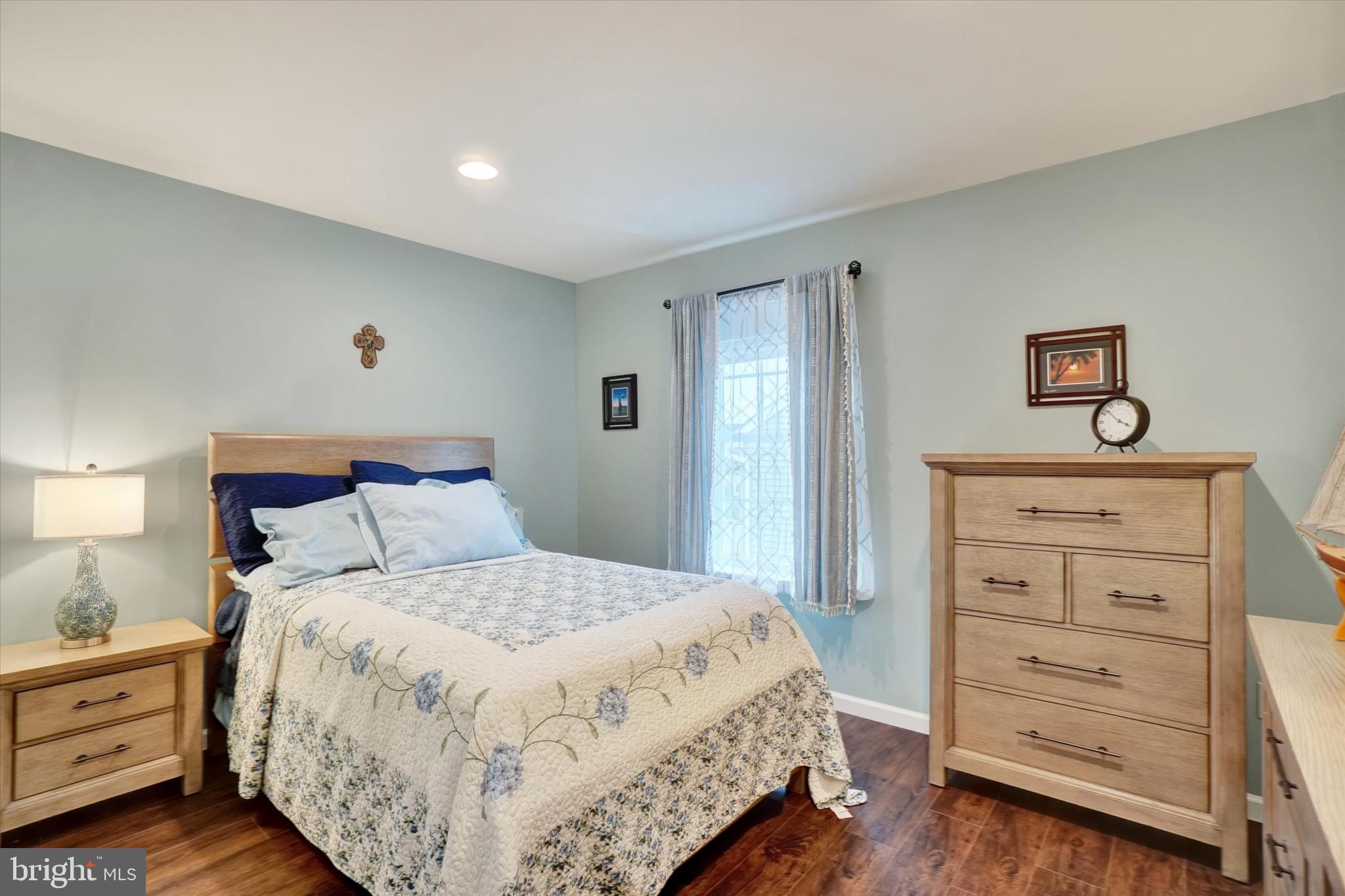 THE VIEWS AT BRIDGEWATER - Residential