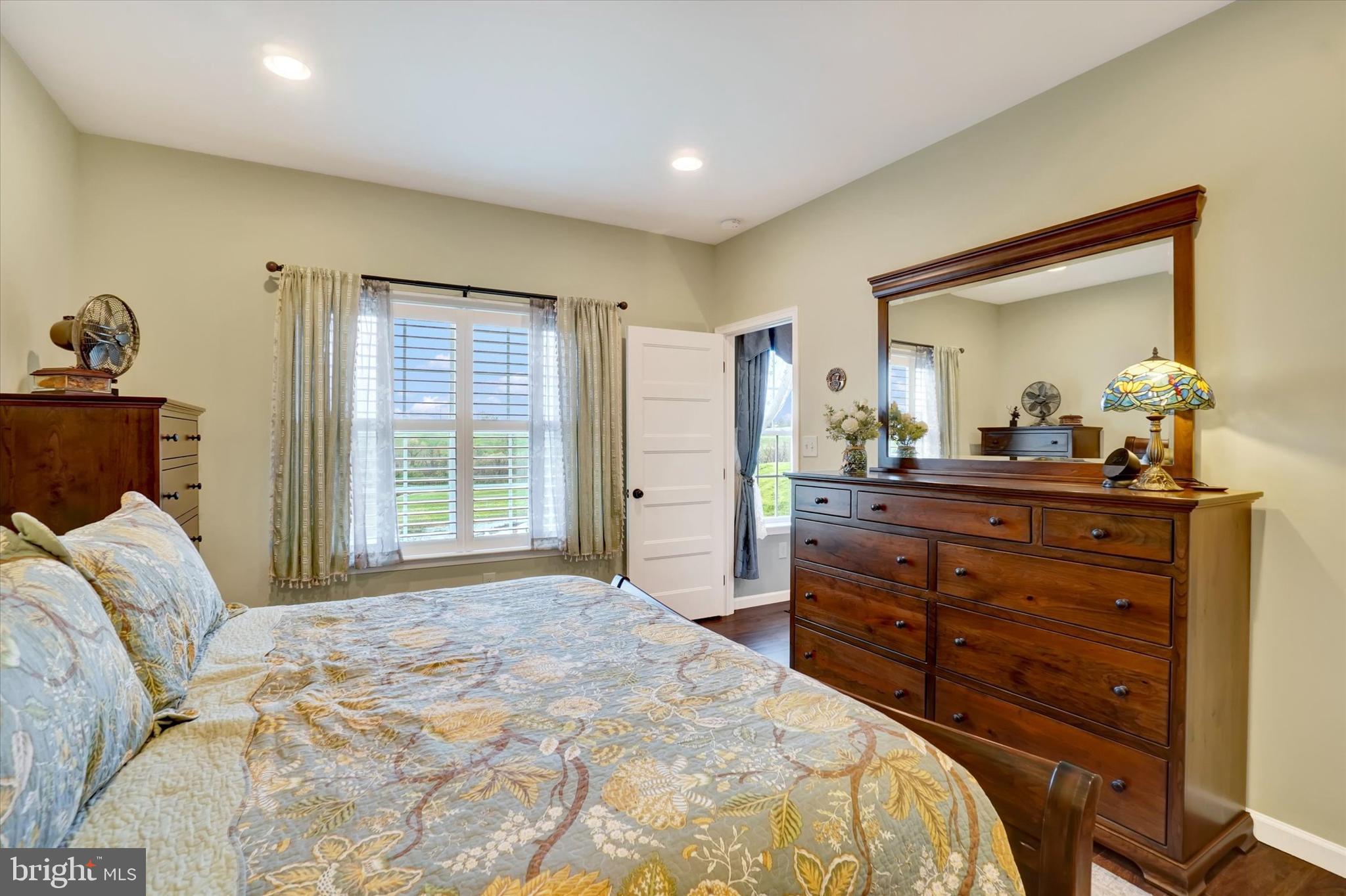 THE VIEWS AT BRIDGEWATER - Residential