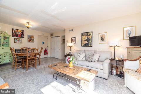 Tiny photo for 1610 The Fairway #304W, RYDAL, PA 19046 (MLS # PAMC2162004)