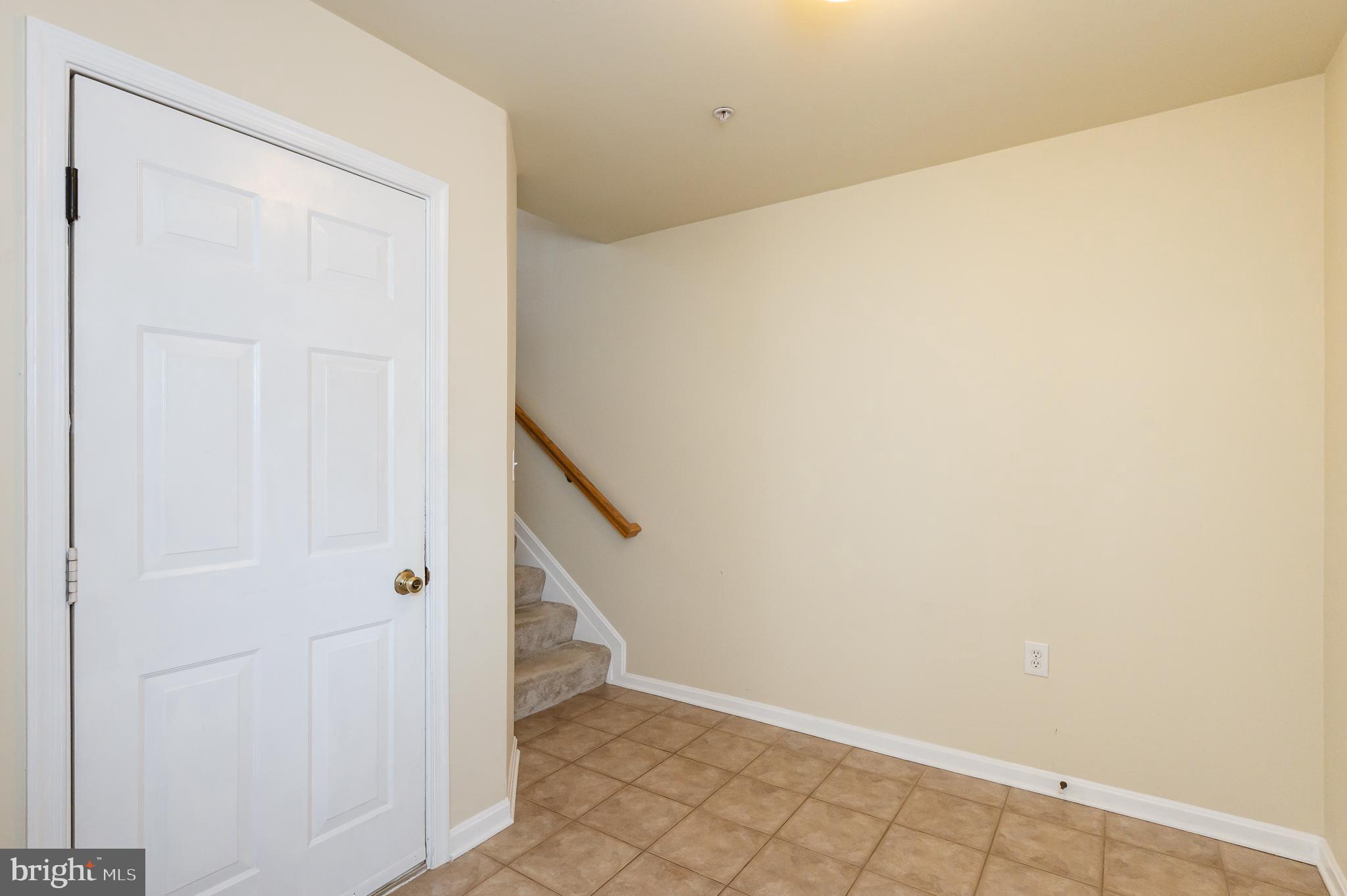 HIGH VIEW AT HUNT VALLEY - Residential Lease