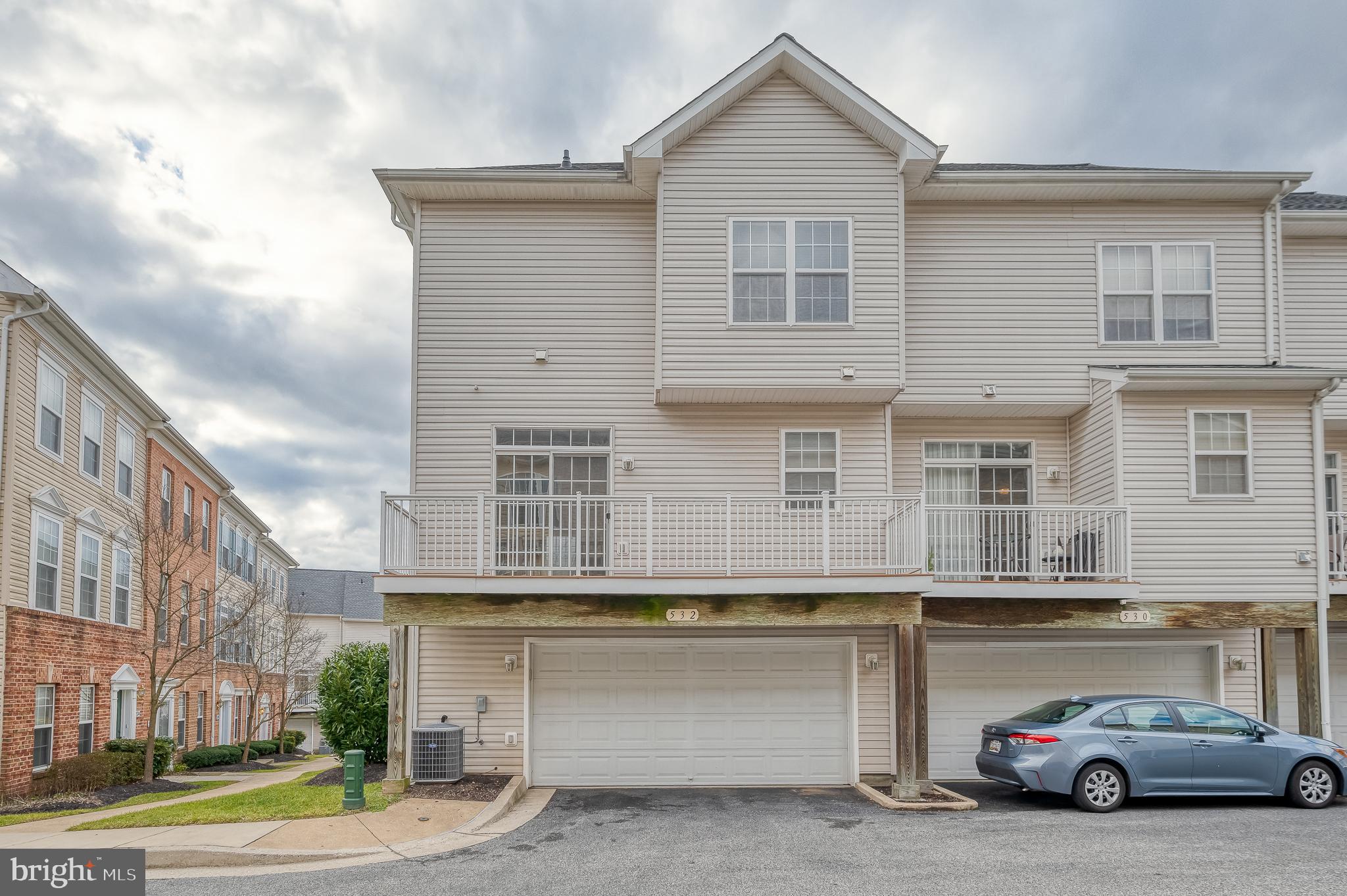 HIGH VIEW AT HUNT VALLEY - Residential Lease